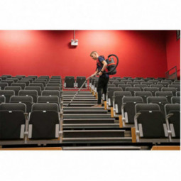 Aspirateur dorsal RSB150NX NUMATIC à batterie 6L avec une batterie et un chargeur